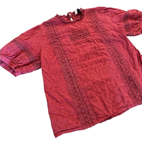 Universal Thread Top - Picture 2 of 3